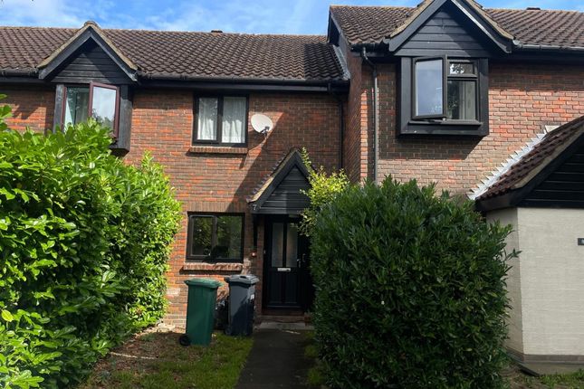 Thumbnail Terraced house to rent in Rickwood, Horley