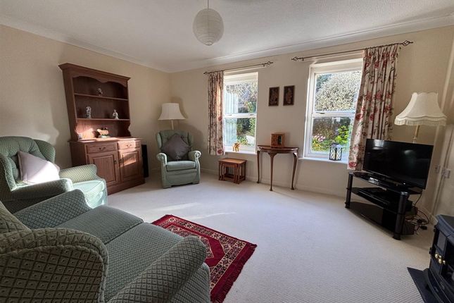 Flat 5, Uvedale Court Coddenham Road, Ipswich photo 2