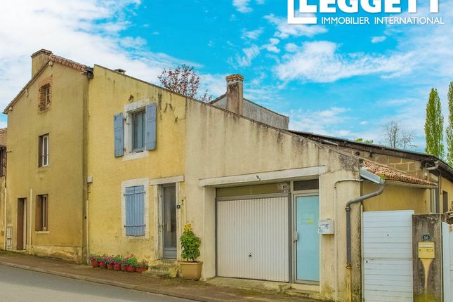 Thumbnail Villa for sale in Lathus-Saint-Rémy, Vienne, Nouvelle-Aquitaine