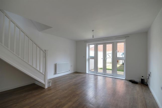 27, Quicksilver Street, Worthing photo 4