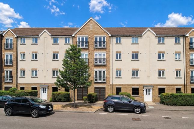 2-bed flat on 38 Sheep Way, Redhouse Park, Milton Keynes, £137,000