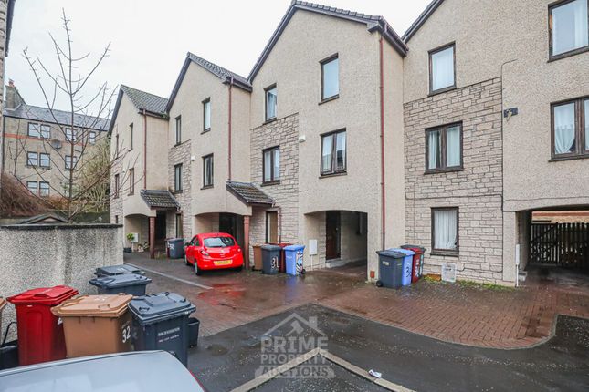 5-bed flat on 32, Lytton Street, Dundee, £185,000