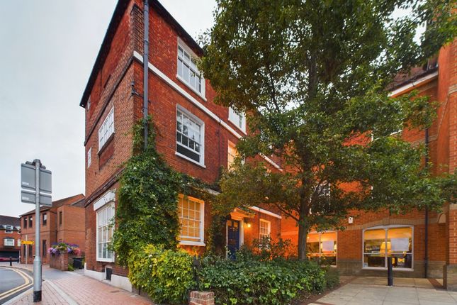Thumbnail Town house for sale in 2 Rose Street, Wokingham