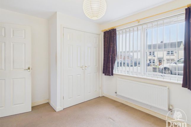 22, Rosedale Court, Cinderford photo 4