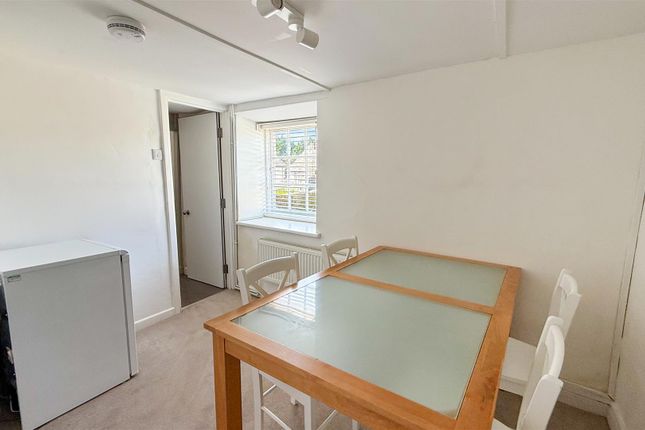 80, Helston Road, Penryn photo 4