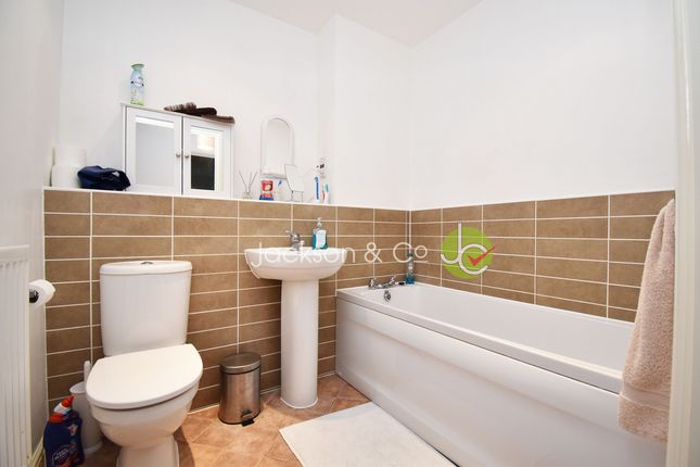 1 Beche House, Circular Road South, Essex photo 4