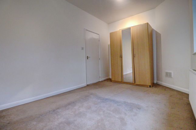 Flat 5, 157, London Road, Buckinghamshire photo 5