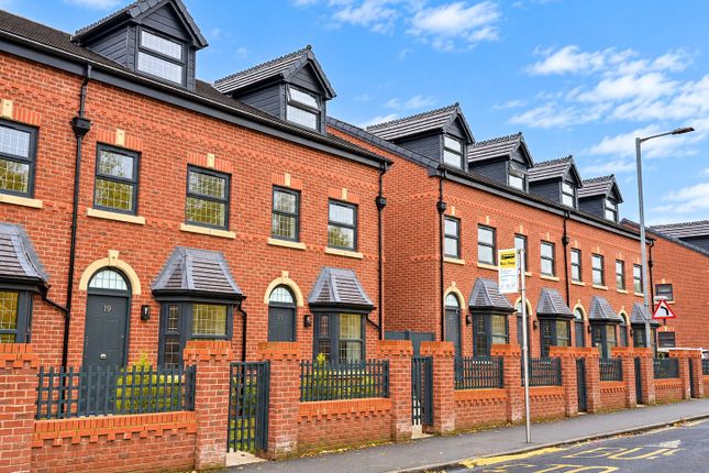 19 Terence Street, Newton Heath photo 2