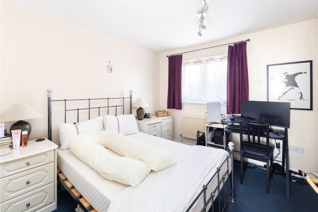 6, Gatcombe Road, London photo 4