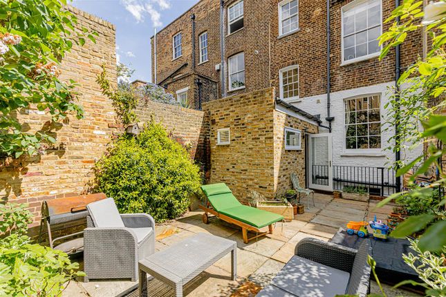 Amwell Street (19).Jpg