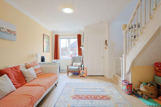 17, Waldren Close, Poole photo 3