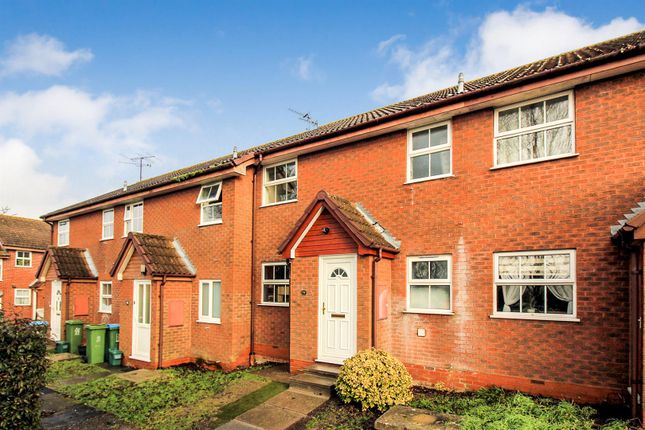 Thumbnail Maisonette to rent in Dalesford Road, Aylesbury