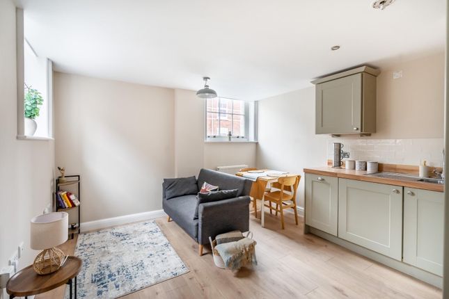 21 Bootham Green, Newborough Street, York photo 3