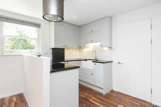 Flat for sale in Arbuthnot Road, Telegraph Hill, London