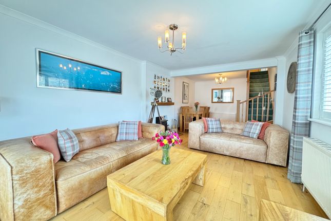 12 Bye Road, Swanwick, Southampton photo 4