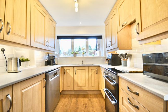20 Belvoir Way, Loughborough photo 2