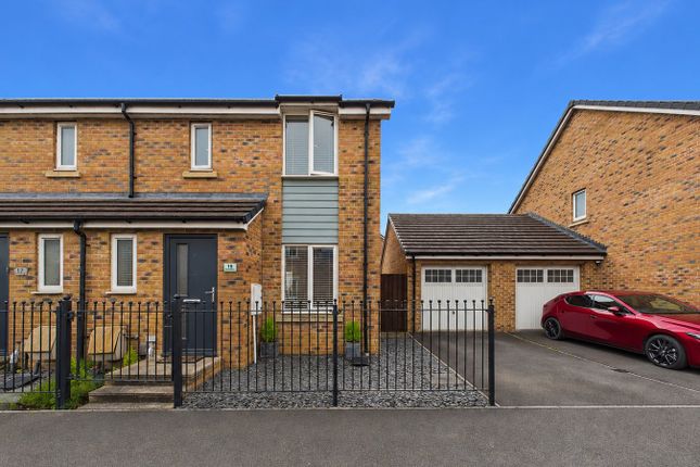3-bed house on 19, Nimbus Road, Haywood Village Weston-Super-Mare, £284,000