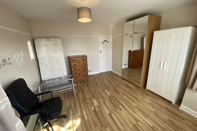 Semi-detached house to rent in Bincote Road, Enfield