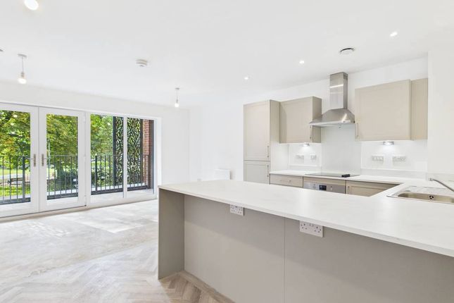 Flat 4, 4, Cross Road, Greater Manchester photo 2