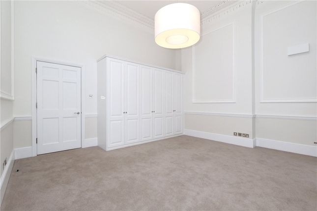 Flat 3 First Floor, 69, Gloucester Place, London photo 4