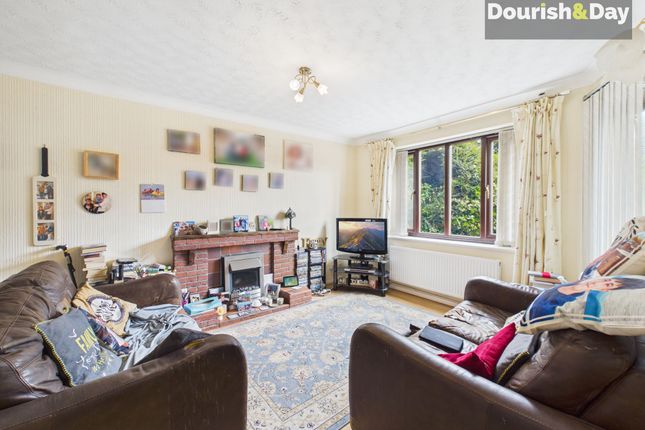 34 Parsons Drive, Stafford photo 2