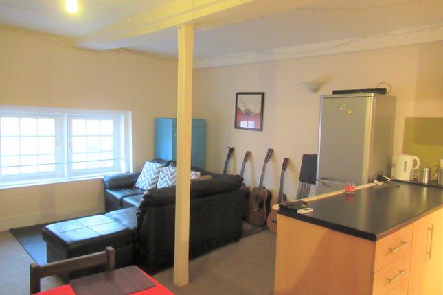 Flat 2 Porters Place, 3a, Princes Street, Somerset photo 4