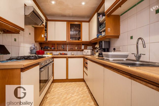 2, Trafalgar Road, Great Yarmouth photo 2