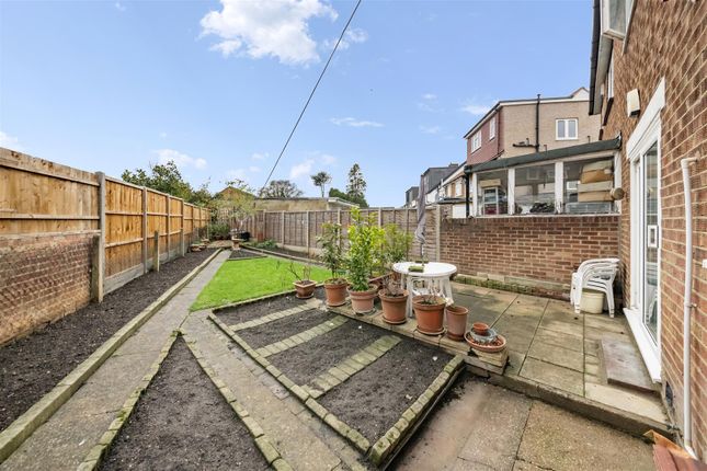 43, Barnhill Road, Hayes photo 4