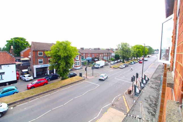 Flat for sale in High Street South, Dunstable