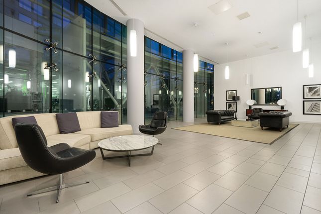 Flat 2303, Kew Eye Apartments, Ealing Road, Brentford photo 2
