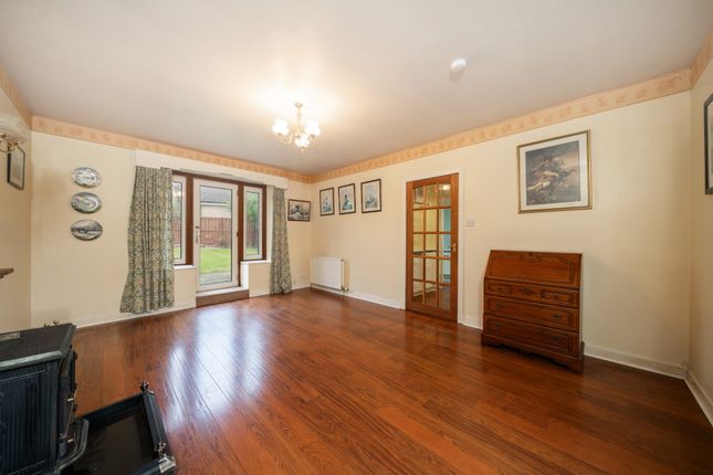 Bridgend, Cupar photo 4