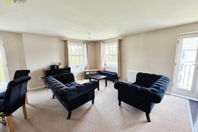 Horseshoe Crescent, Great Barr photo 3