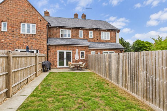 2, Chalk Row, London Road, Bourne End photo 4