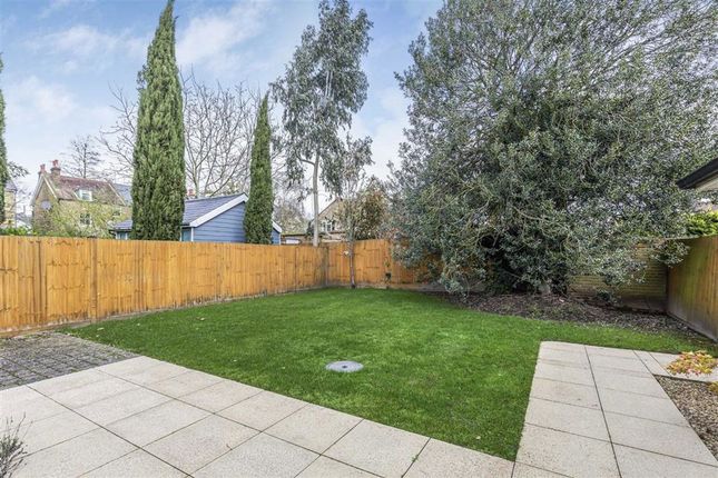 66D, Stanley Road, Teddington photo 4