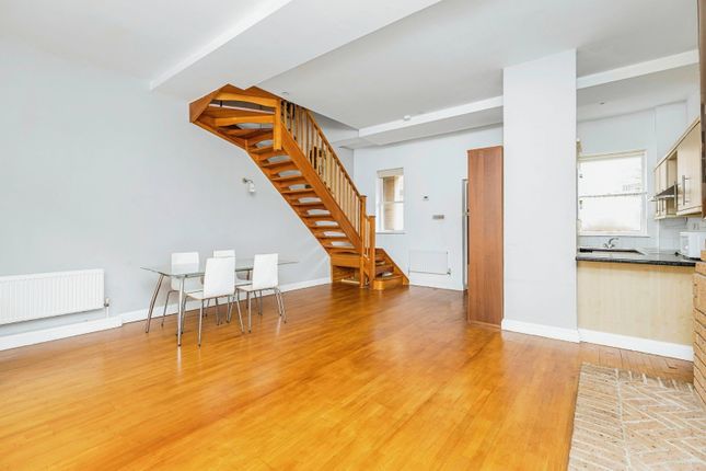 5, Regis Place, London photo 4