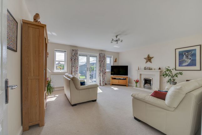 12 Malpas Close, Sandbach photo 3