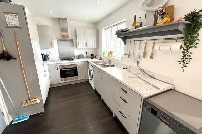10, Garner Road, NOTTINGHAM photo 3
