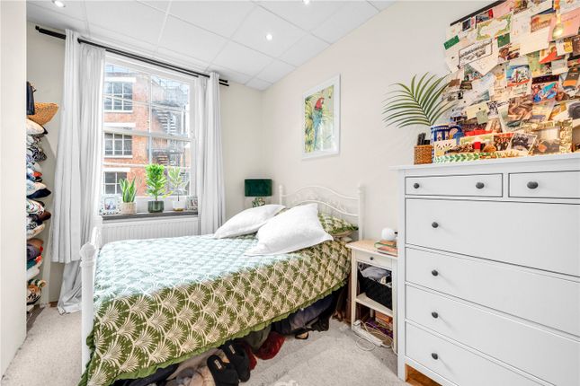 Flat 12, Chenies Street Chambers, 9, Chenies Street, London photo 4