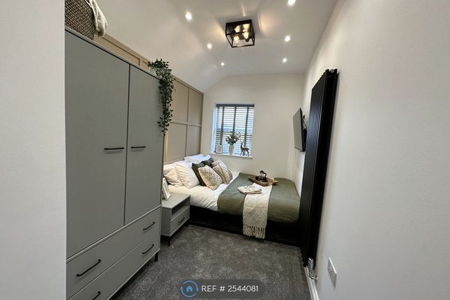 Room 5