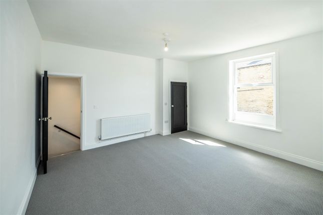 7, New Street, Brighouse photo 4