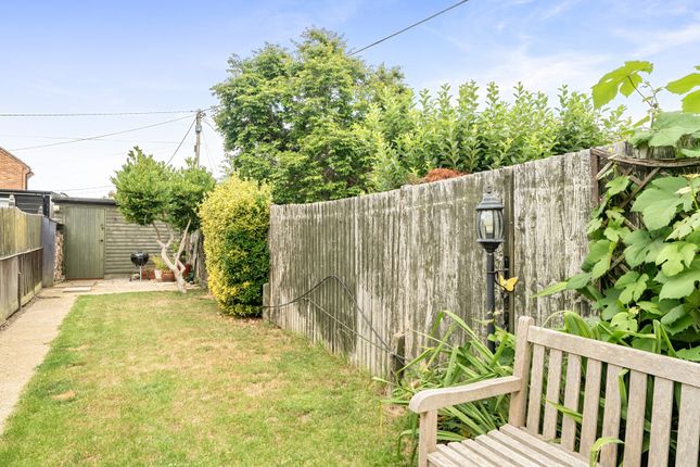 18, Mansion Lane, Buckinghamshire photo 4