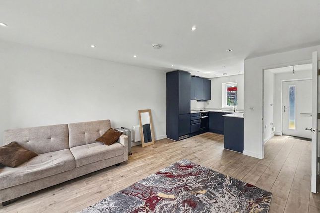 201 Cromwell Road, Salford photo 3