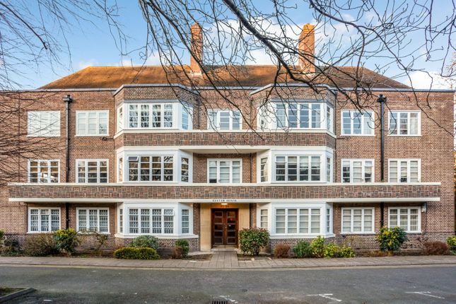 Thumbnail Flat for sale in Exeter House, Putney Heath, Putney, London