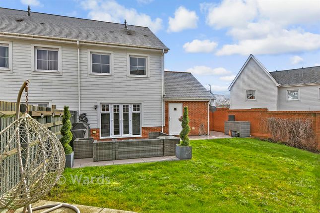 10, Berry Drive, Snodland photo 3