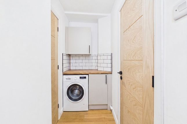 2 Mount Pleasant, Lydney photo 5