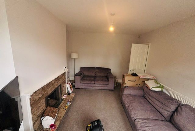 118, Davies Road, NOTTINGHAM photo 2