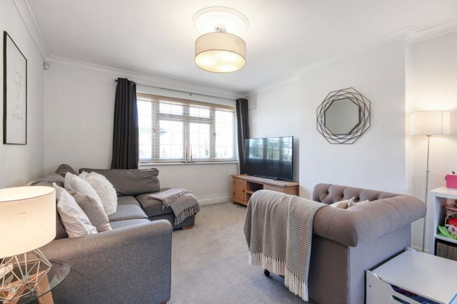 10, Ashwood Place, Dartford photo 2