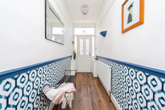 26 Wenlock Road, LIVERPOOL photo 2