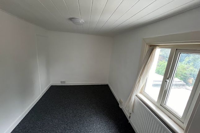 6, Railway Terrace, Margate photo 4