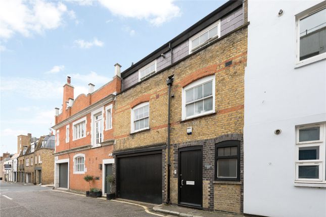 3 bed mews house for sale in Johns Mews, London WC1N